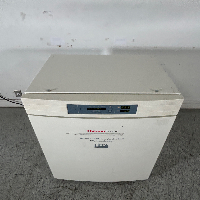 Thermo Forma Series II Water Jacketed CO2 Incubator image 2